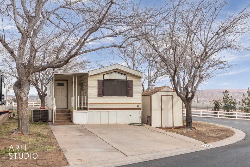 1150 W Red Hills #82