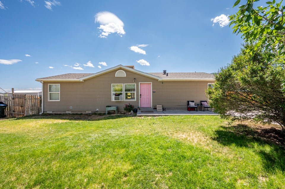 4296 N Maple Cir
