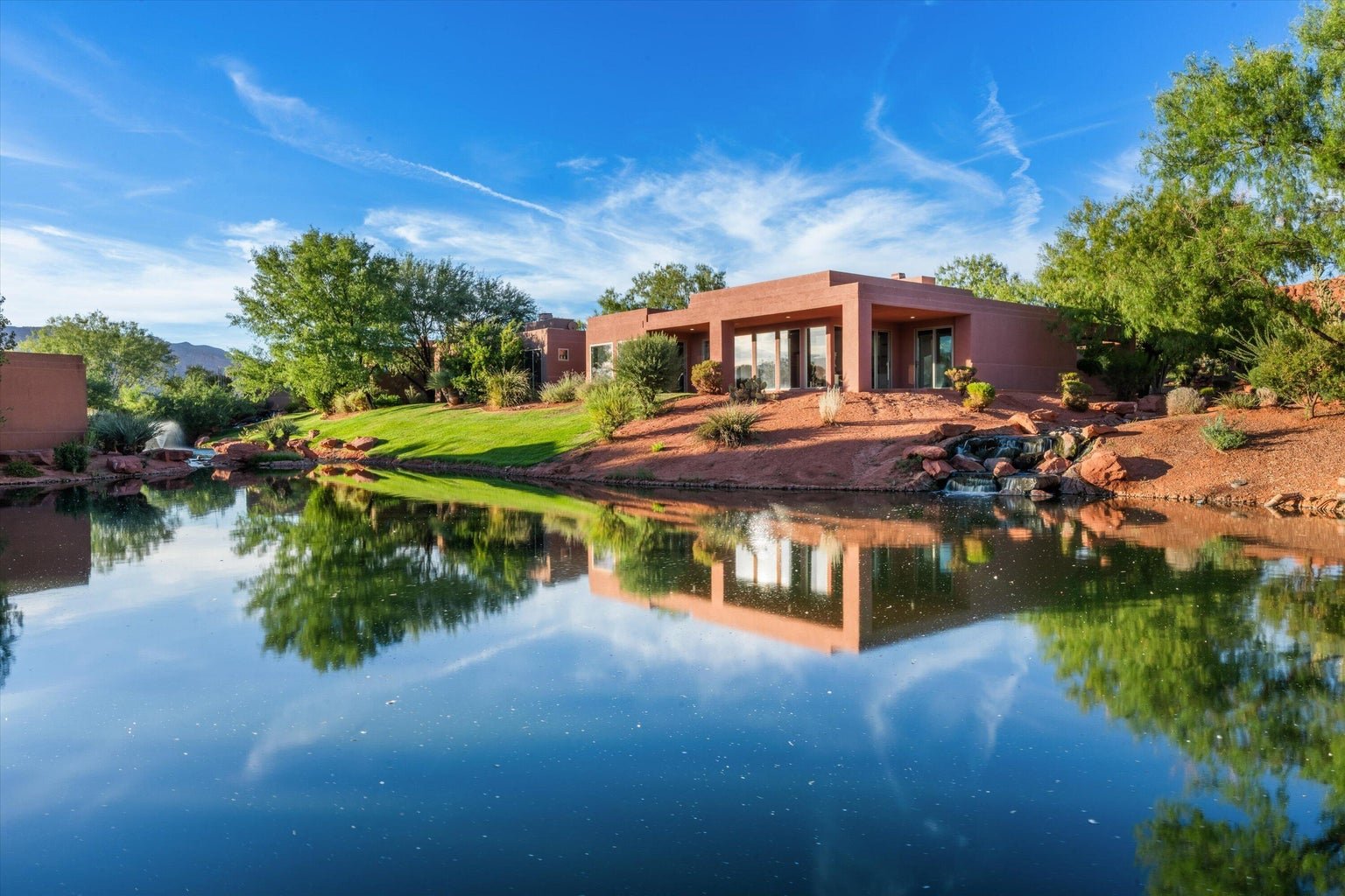 2255 N Tuweap Dr #30