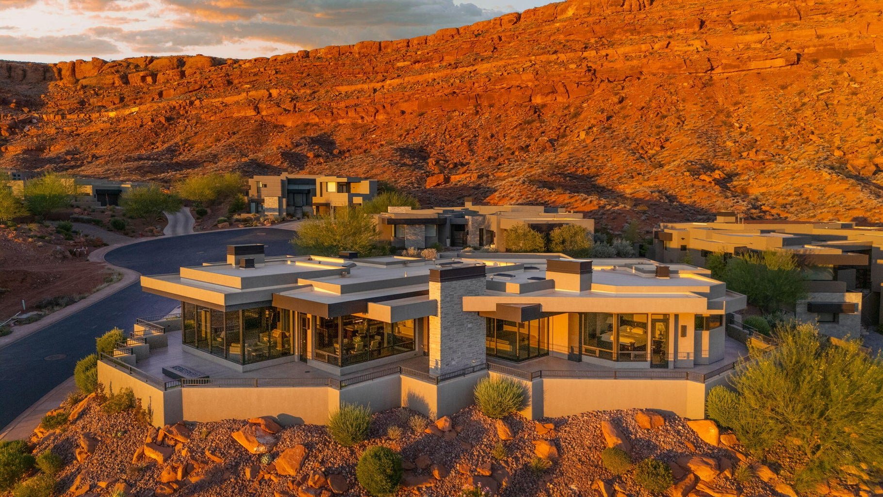 2001 W Grayhawk Cir