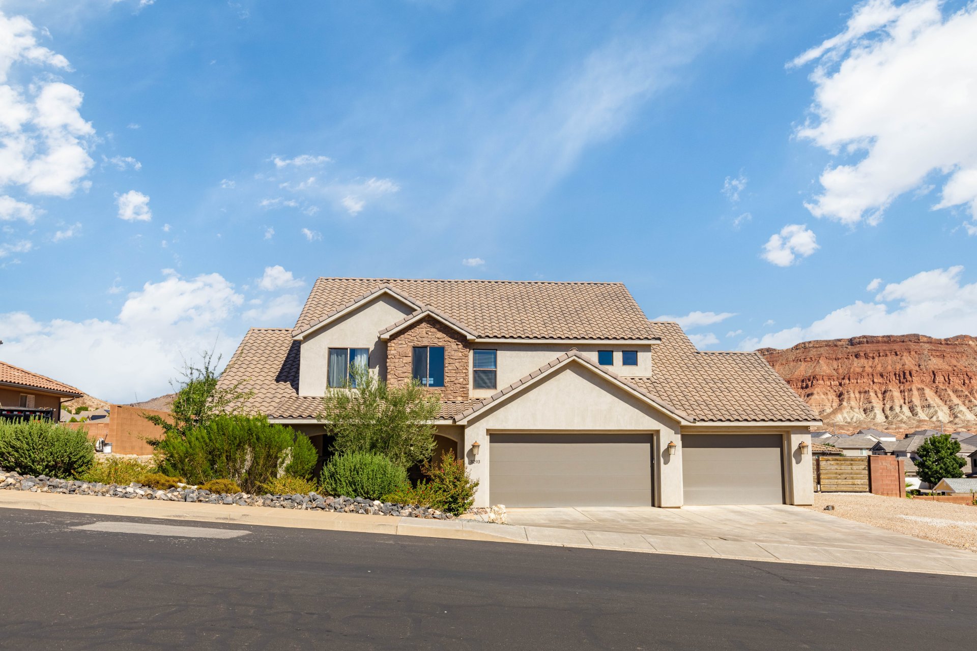 3293 S Noble DR