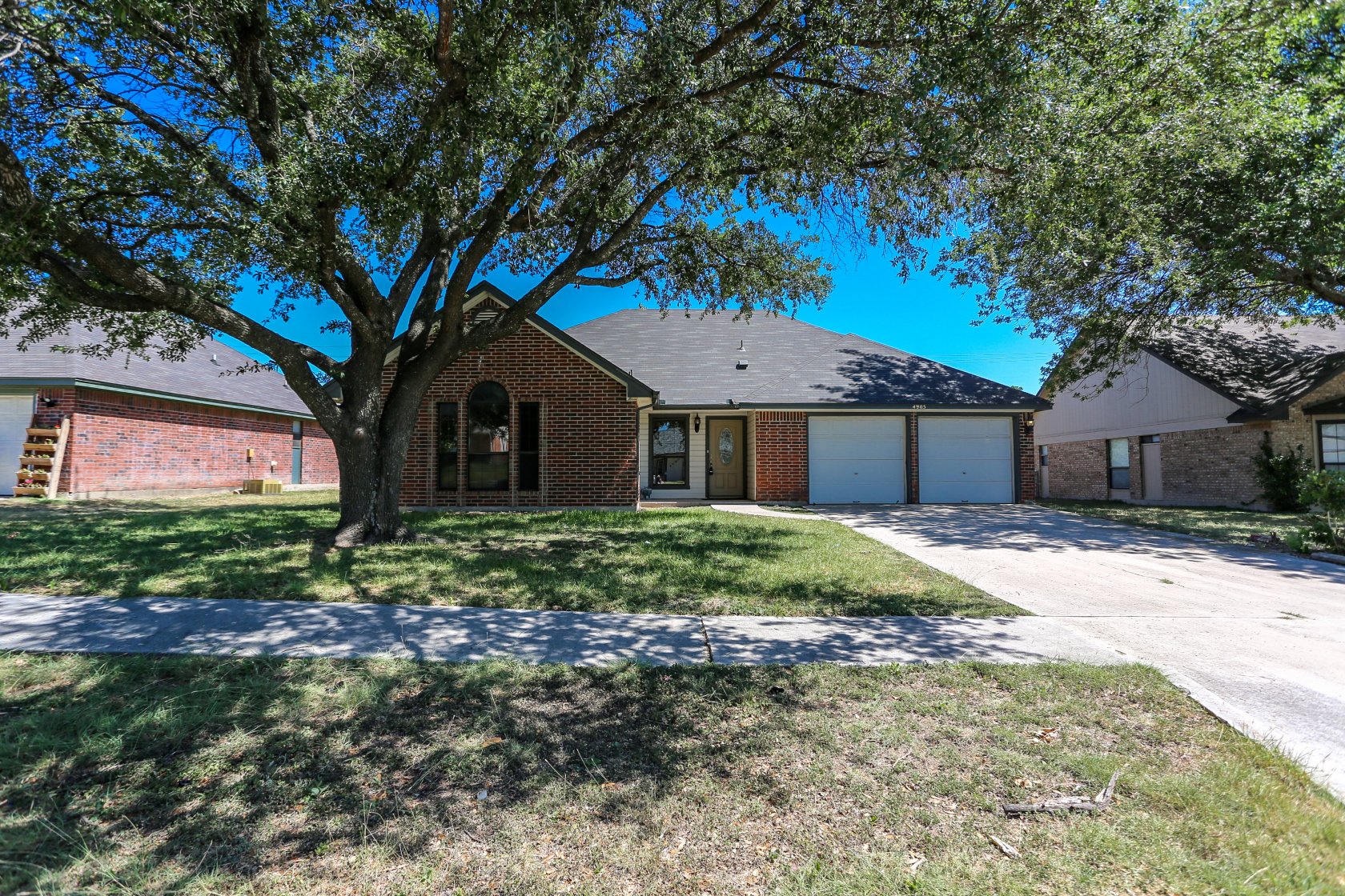 58893 Cute 3 bedroom, 2 bath home located in Heather Glen subdivision. New carpet installed May 2022, fresh paint May 2022, granite countertops, stainless appliances, fireplace, two care garage, and much more.