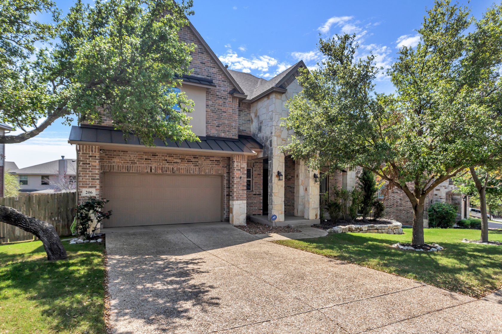 206 Enchanted Hill