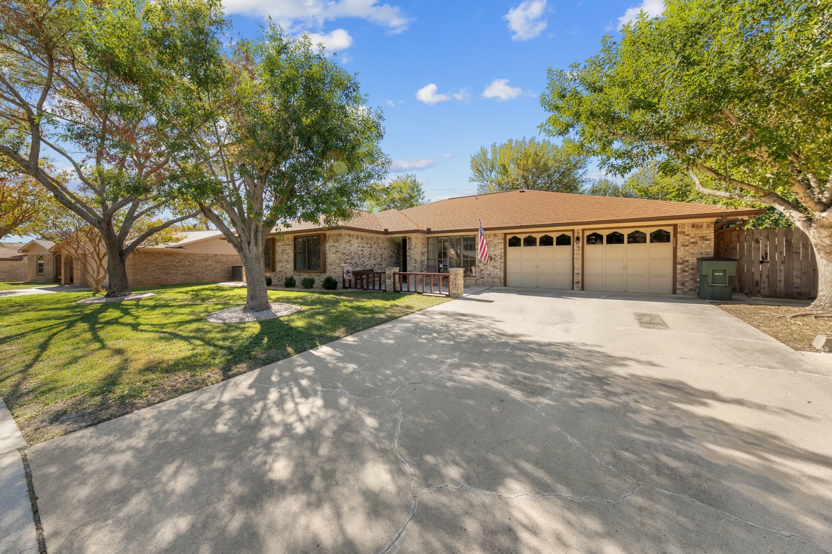 506 Pondview