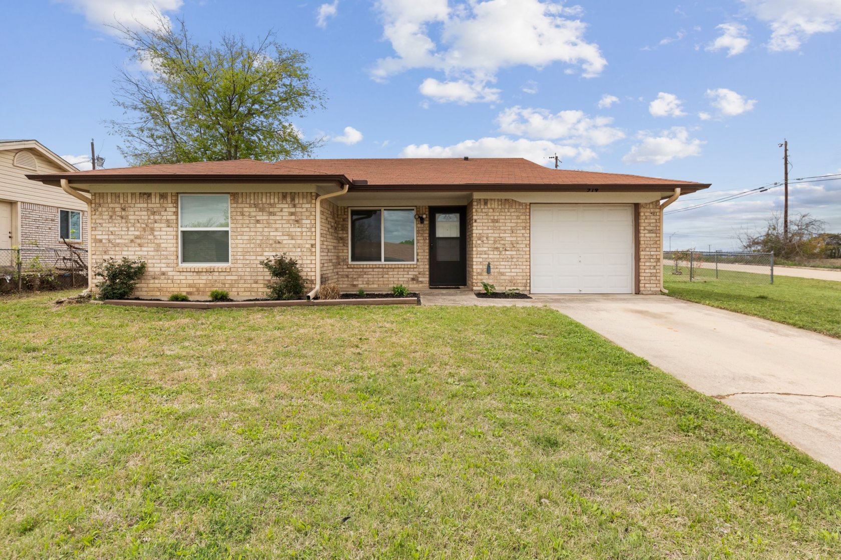  974 Dorothy Lane