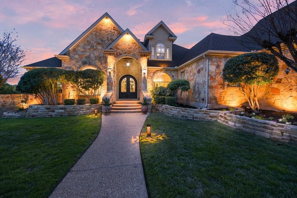 122 Silverstone Drive