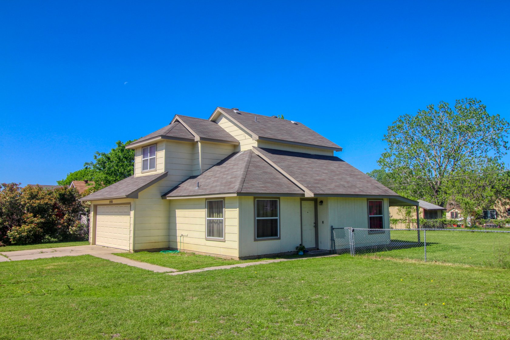 2205 Lazy Ridge Dr.