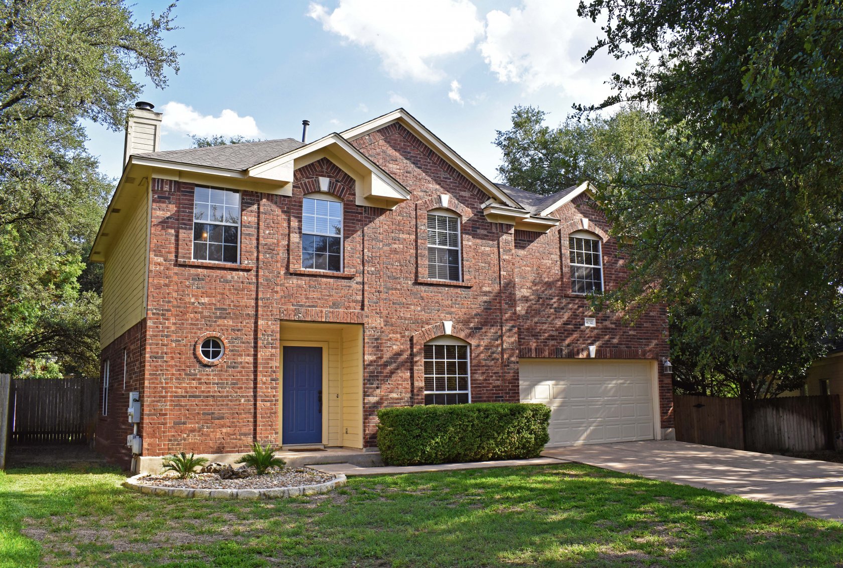 4012 Hoyer Cove