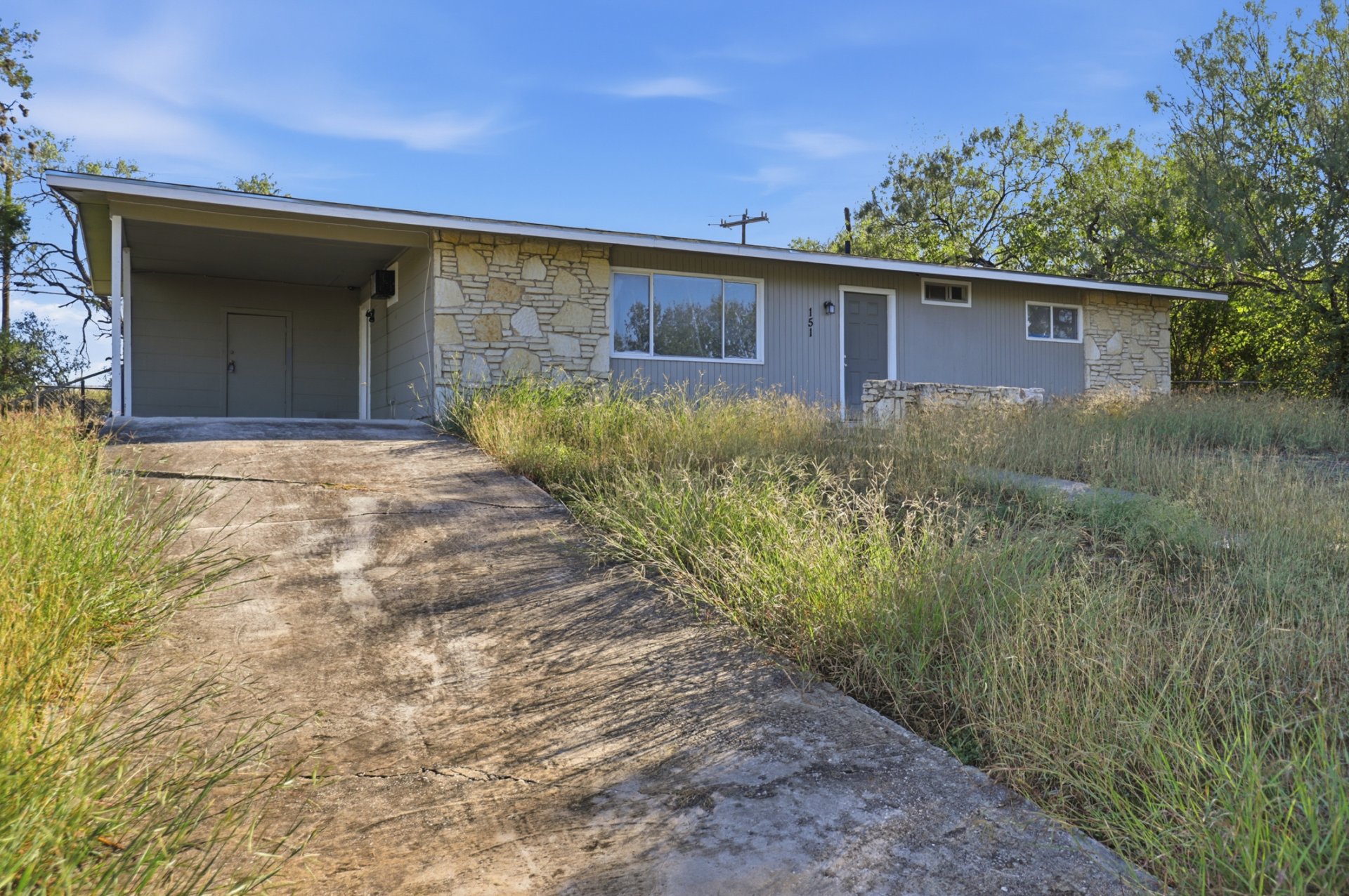 151 Moss Valley