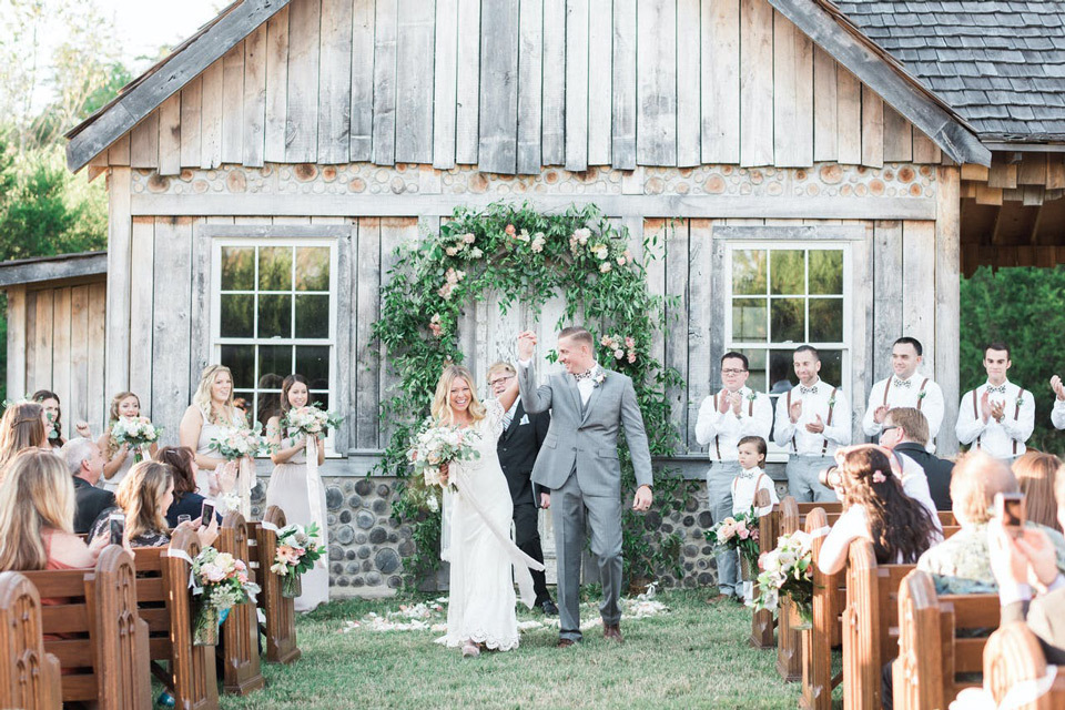 What to Wear to a Barn Wedding : Master the Perfect Dress Code