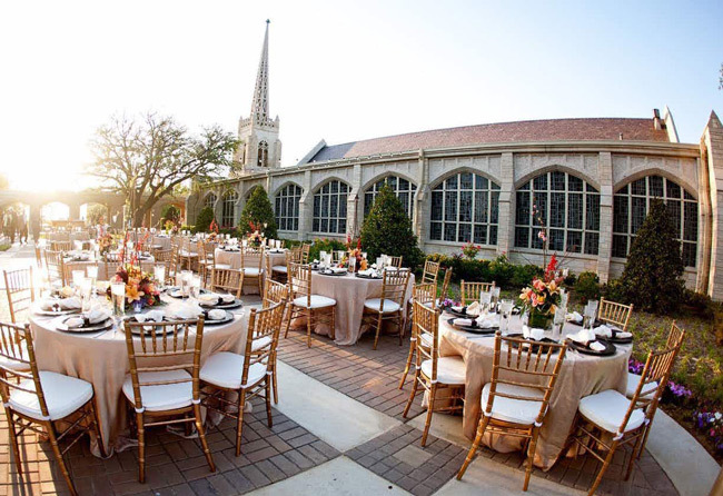Affordable Wedding Venues That Don’t Feel Cheap | Here Comes The Guide