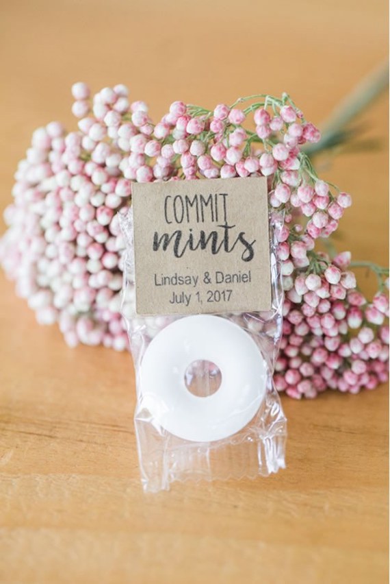Mint wedding favors under $1 Mint wedding favors with a 'Commit Mints' tag