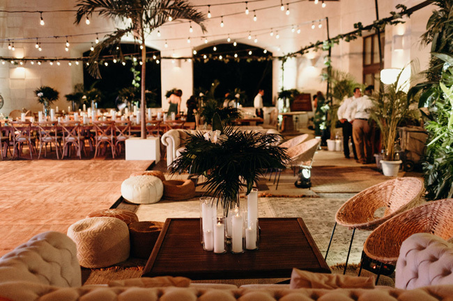 A tropical destination wedding reception | How To Choose A Destination Wedding Venue A tropical destination wedding reception | How To Choose A Destination Wedding Venue