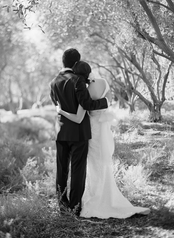 Bride and groom under trees black and white Elizabeth Messina Photography Bride and groom under trees black and white Elizabeth Messina Photography