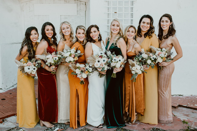 How To Make Things Easier on your Bridesmaids | Let them wear mismatched dresses! How To Make Things Easier on your Bridesmaids | Let them wear mismatched dresses!