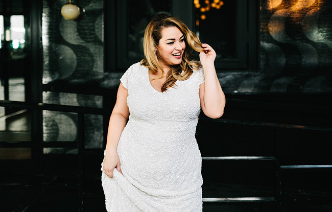 A modern plus-size bride looking chic AF A modern plus-size bride looking chic AF