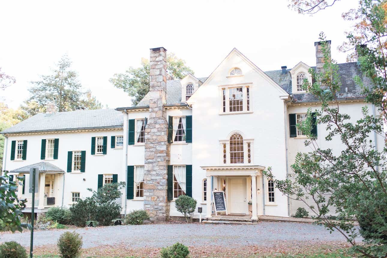 Questions To Ask a Wedding Venue | Pictured: Rust Manor House Questions To Ask a Wedding Venue | Pictured: Rust Manor House