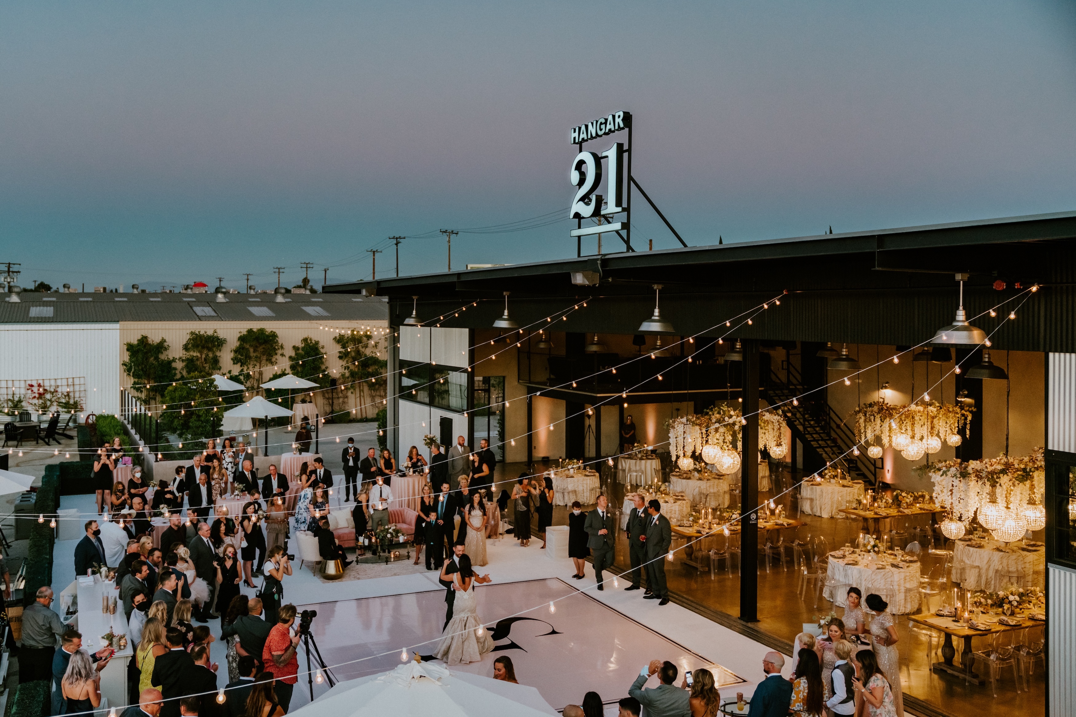 Hangar 21 Wedding Venue Fullerton CA 92833 Hangar 21 Wedding Venue Fullerton CA 92833