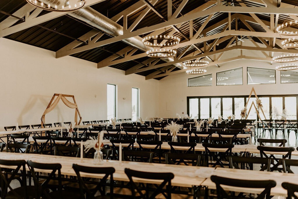 The Midnight Gem Wedding Venue Cedar Rapids IA 52404
