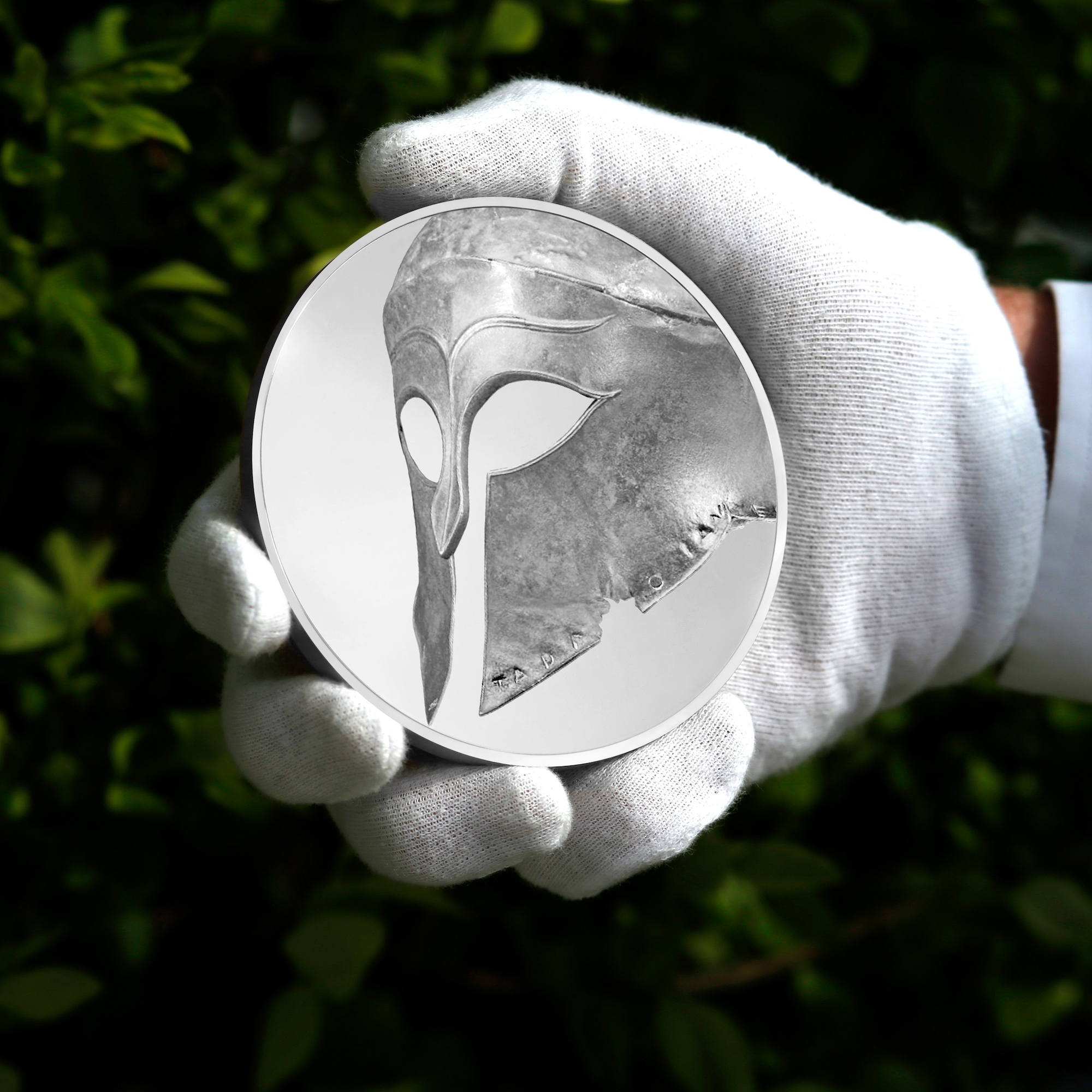 British Museum Greek Helmet Silver 1-kilo Proof