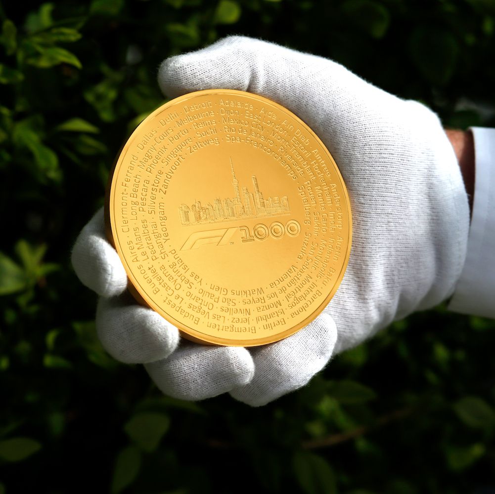 Formula 1<sup>®</sup> 1000 Kilo Gold Coin