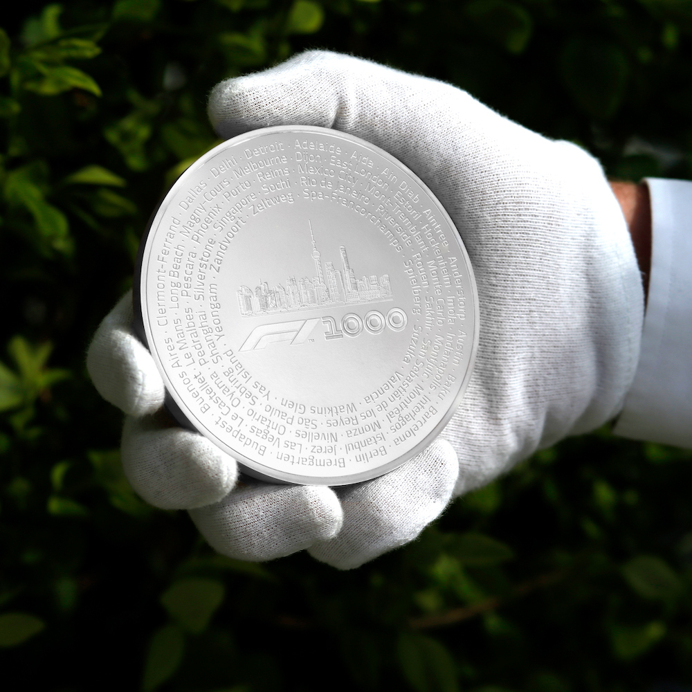 Formula 1<sup>®</sup> 1000 Kilo Silver Coin