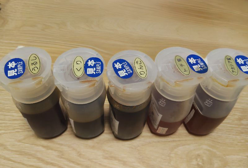 賞味期限が5年前に切れている蜂蜜、色が変わってしまっていますが食べられるでしょうか？