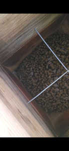 ニホンミツバチの重箱式巣箱の段数を減らすか迷ってます