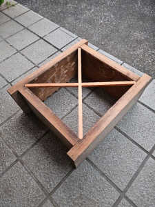 皆さんが使っている巣落ち防止棒はどんなのですか？