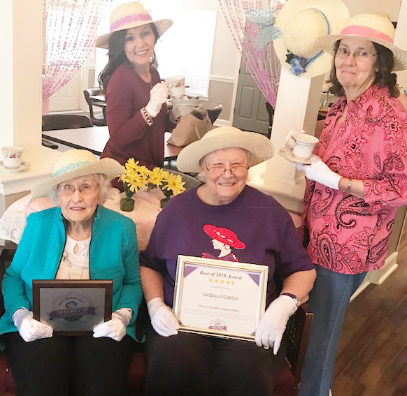 Announcing the Winners of Our Senior Living Resident Photo Facebook Contest