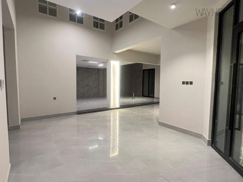 Villa | 5 Bedrooms Villa In Old Riffa > Ras al Khaimah - Large Image 2