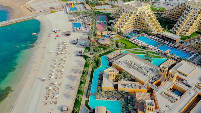 Waterfront Living in Ras Al Khaimah: Al Hamra Village vs Mina Al Arab