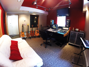 Red studio2 madstudios