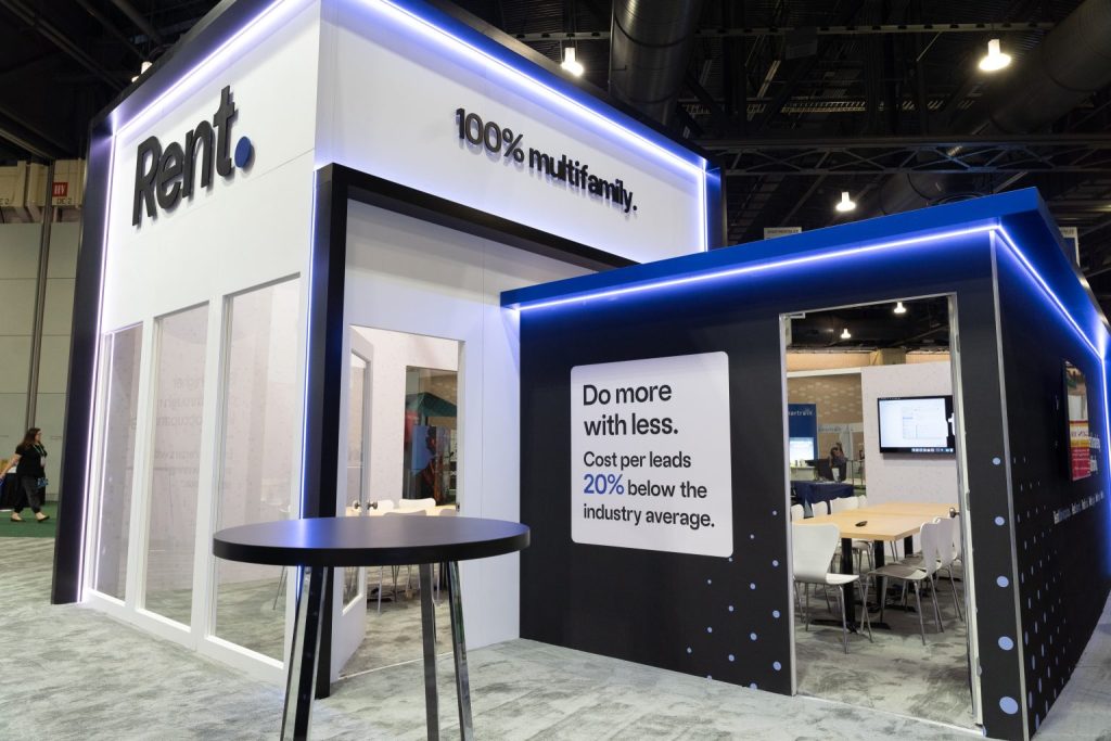 trade show travel safety tips