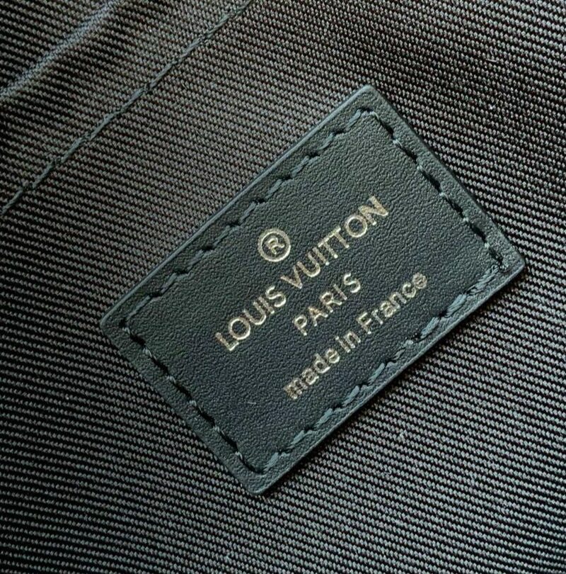 Louis Vuitton Studio Messenger Damier Graphite Gray For Men, Men's Bags, Shoulder And Crossbody Bags 9.3in/25.3cm LV N50013