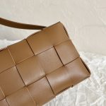 Bottega Veneta Brick Cassette Brown/Burgundy For Women‎ 11in/28cm 709360VMAY12593