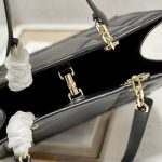 Dior Medium Dior Essential Tote Bag Black For Women 14.7in/37cm M8721OZVJ_M900