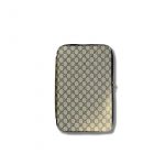 Gucci GG Large Packing Cube Supreme Canvas Beige/Grey For Men 13.2in/33.5cm ‎‎‎726669 KGD0N 4060