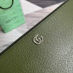 Gucci GG Marmont Pouch Green For Men 12in/30.5cm 475317 DJ20F 3352