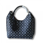 Louis Vuitton Carmel Monogram Pattern Black For Women 15.7in/40cm M21299