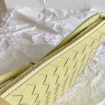Bottega Veneta Small Turn Pouch Black/Beige For Women‎ 11.4in/29cm 701023V1W518425