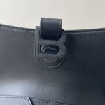 Balenciaga Downtown Small Shoulder Bag In Black/Beige/Pink For Women 11.8in/30cm 67135329S171000