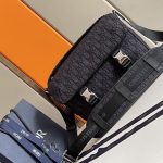 Christian Dior Explorer Messenger Bag Black For Women‎ 12in/31cm CD 11ESME061YKY_H27E