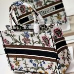 Christian Dior Medium Dior Tote Bag White For Women 14in/ 36cm M1296ZEAU_M933