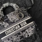 Dior Medium Lady D-Lite Bag Black For Women 9.5in/ 24cm M0565BRHZ_M911