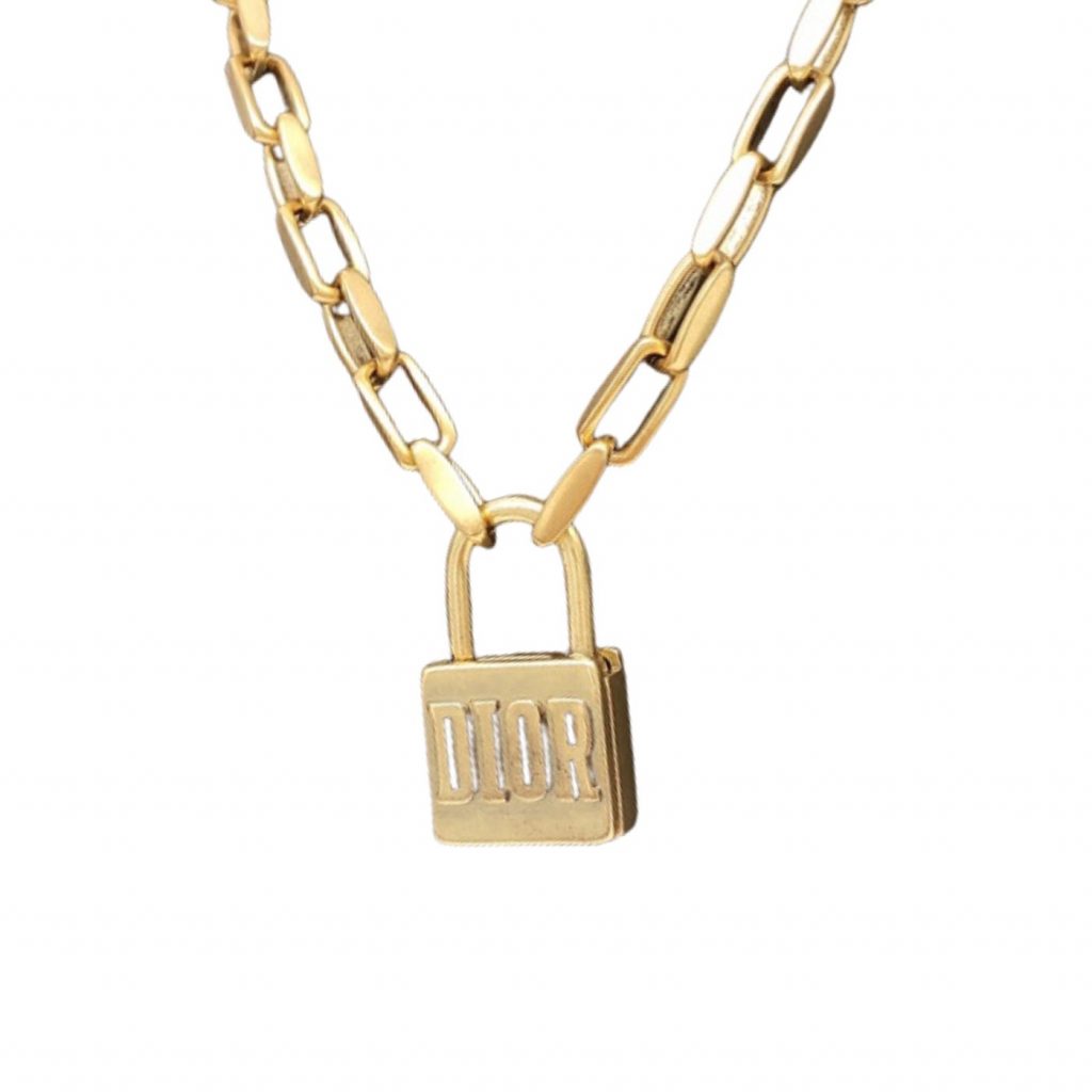 Pin Buckle Necklace