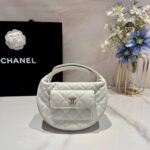 Chanel Caviar Quilted Mini Small Top Handle Bag White/Black For Women 16cm / 6.3in