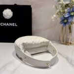 Chanel Caviar Quilted Mini Small Top Handle Bag White/Black For Women 16cm / 6.3in