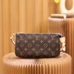 Louis Vuitton Pochette Accessoires Brown For Women 23.5cm / 9.3in M40712