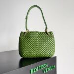 Bottega Veneta Small Clicker Shoulder Bag Cream/Green For Women 27cm / 10.6in 730968V01D13150
